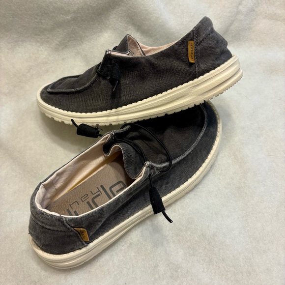 Hey Dude Wendy Chambray Off Black Size 8 EUC - Picture 10 of 11